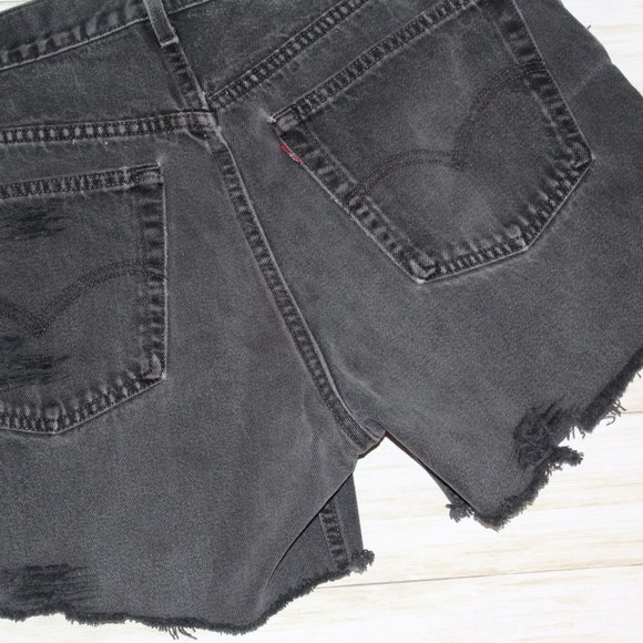 Vintage Cut Off LEVI's 505 Shorts 38 High RISE - Picture 4 of 4